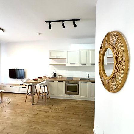 Apartment In The Heart Of Old Bazaar, Tirana - Hana Apartments Buitenkant foto