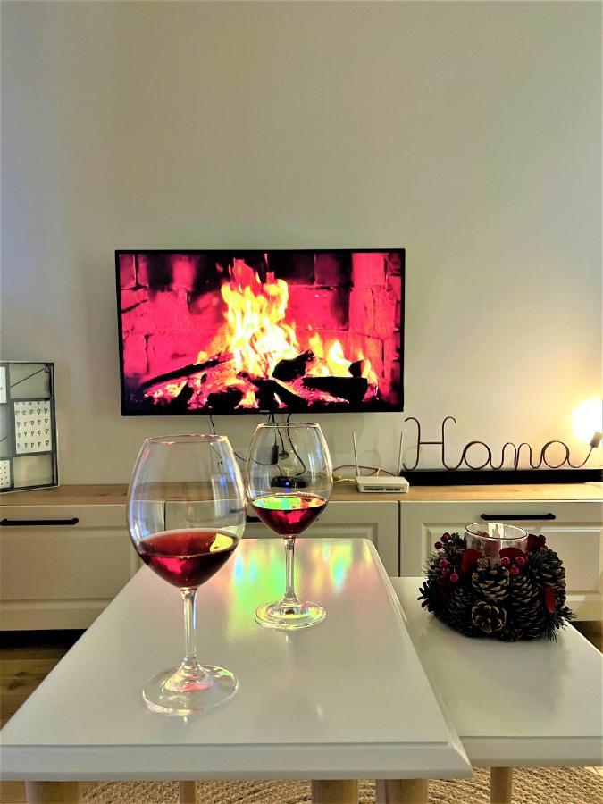 Apartment In The Heart Of Old Bazaar, Tirana - Hana Apartments Buitenkant foto