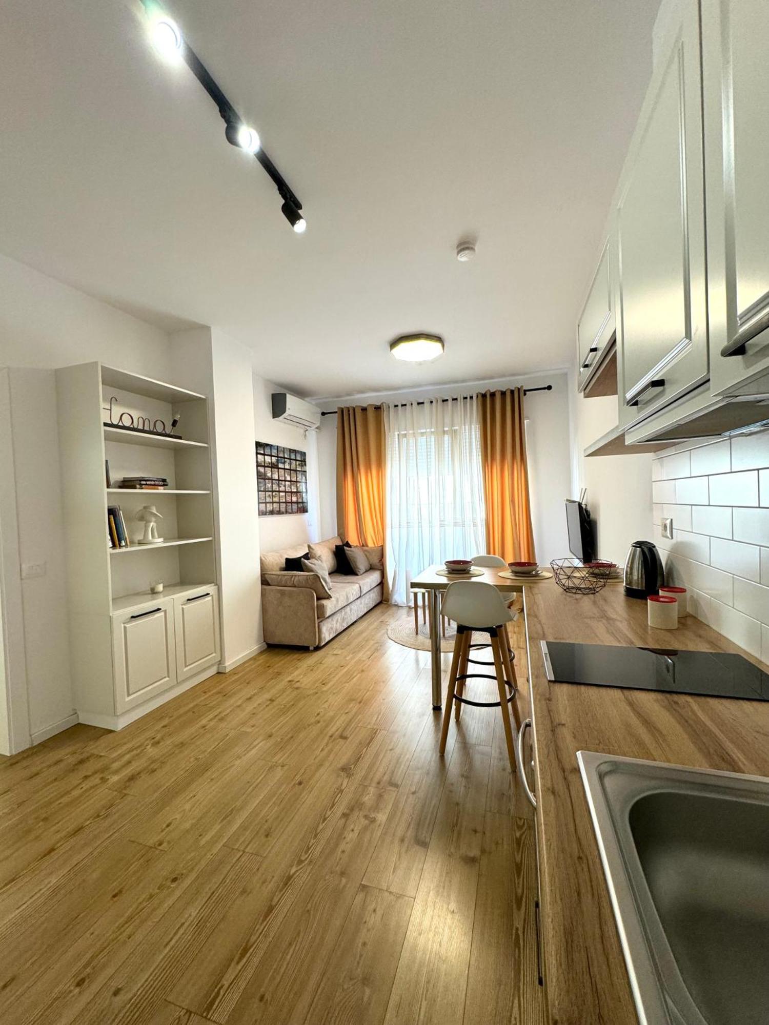 Apartment In The Heart Of Old Bazaar, Tirana - Hana Apartments Buitenkant foto